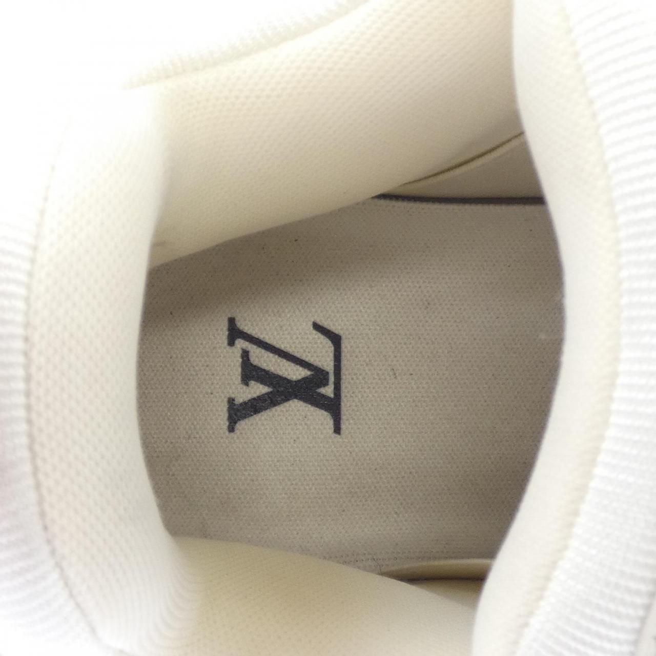 Louis Vuitton LV Trainer Maxi Sneakers — view 6