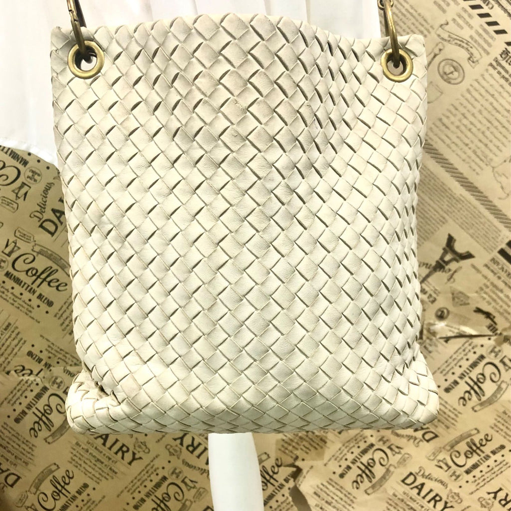 Bottega Veneta Shoulder Bag Crossbody Intre White Pochette Travel — view 3