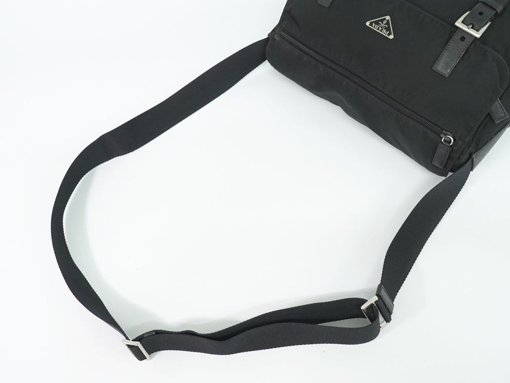 Prada Nylon Shoulder Bag Pochette Black — view 4