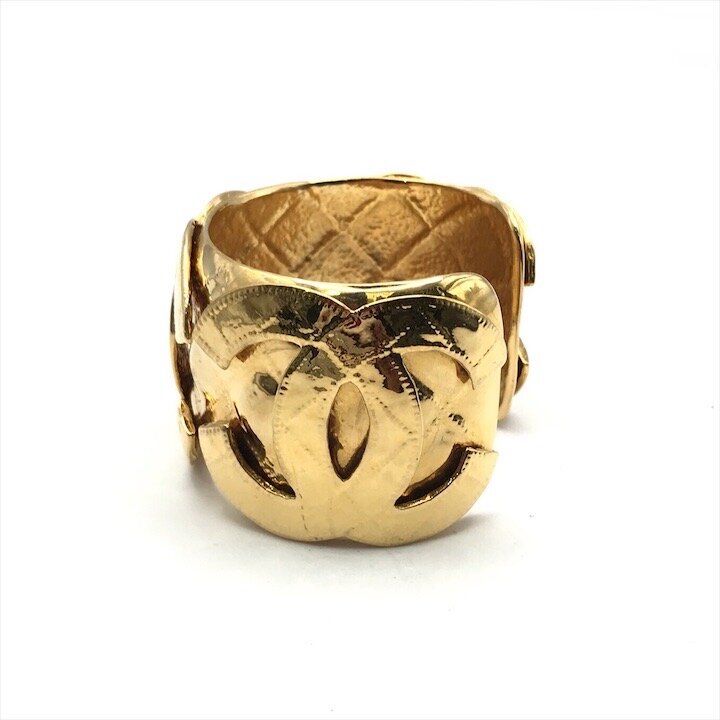 Chanel Bangle CC Logo Vintage Gold Bracelet — view 4