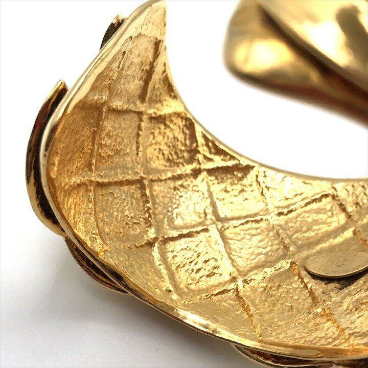 Chanel Bangle CC Logo Vintage Gold Bracelet — view 8