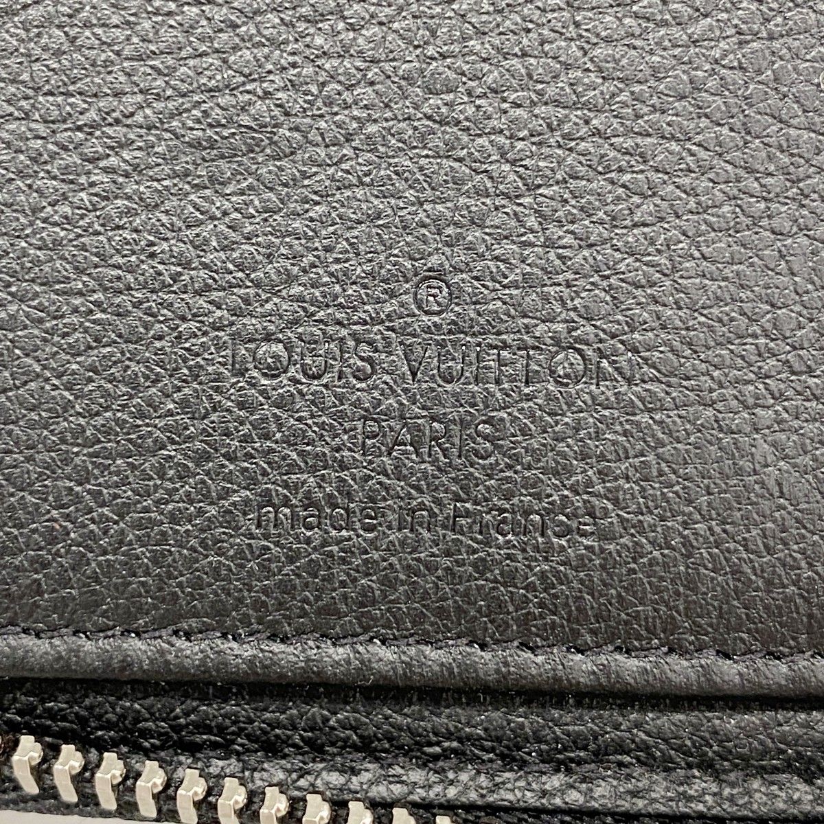 Louis Vuitton Wallet Taurillon Zippy Vertical Noir — view 4