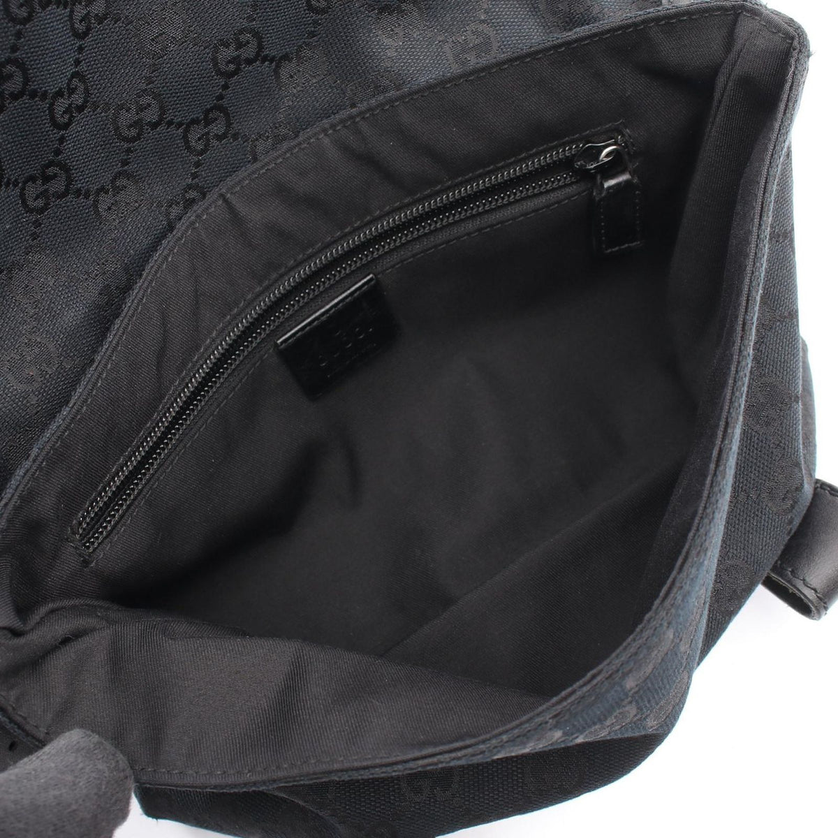 Gucci Waist Bag GG Canvas Black — view 3