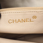 Chanel Shoulder Bag CC Logo Diamond Stitch Beige Lambskin Quilted — view 4