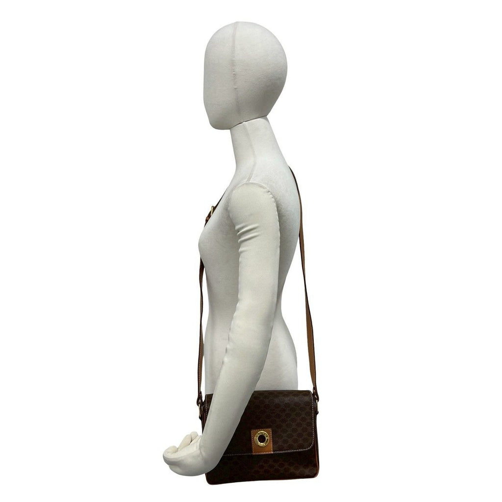 Celine Macadam Blason Triomphe Pattern Circle Logo Leather Shoulder Bag Brown — view 2