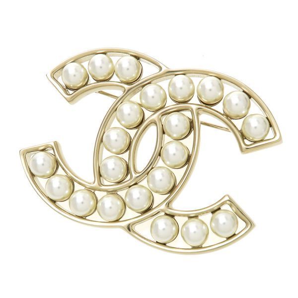 Chanel Brooch Gold