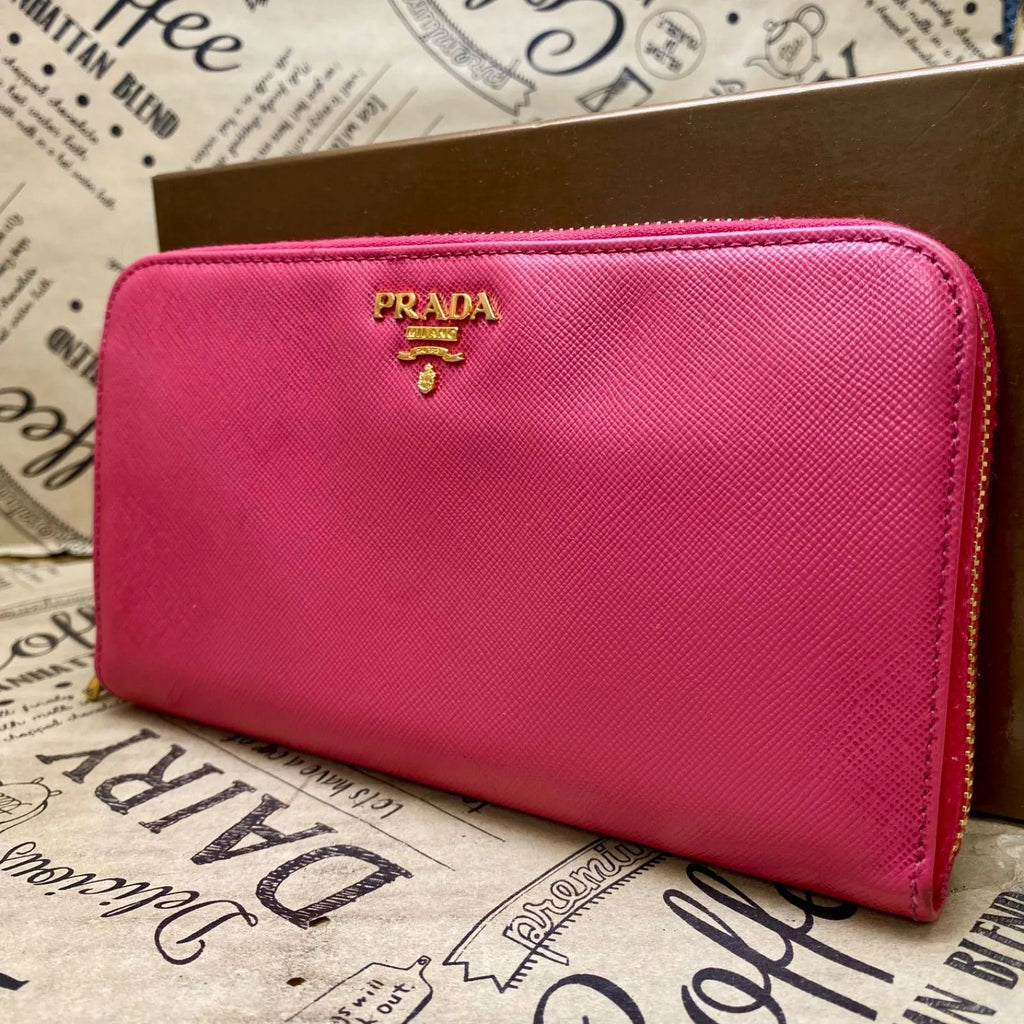 Prada Wallet Saffiano Pink Round Card Coin Billfold