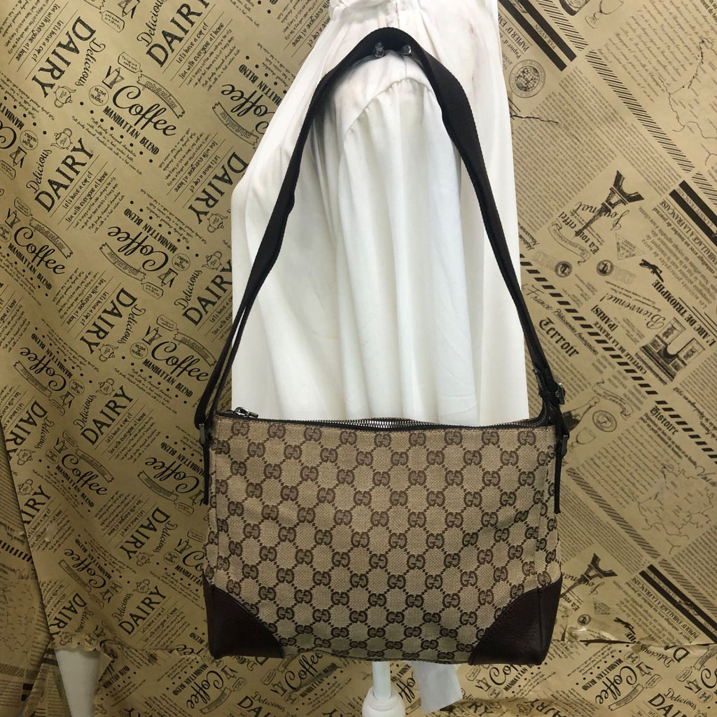Gucci Shoulder Bag GG Canvas Brown Crossbody Pochette — view 4