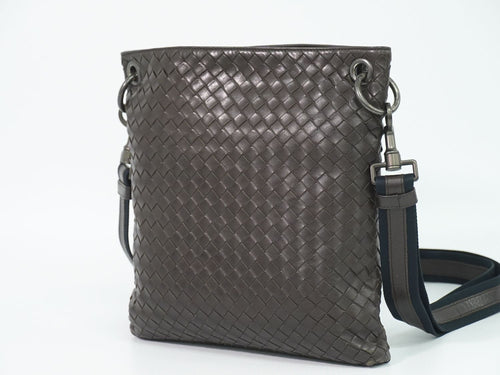 Bottega Veneta Intrecciato Shoulder Bag Pochette Leather Brown — view 2