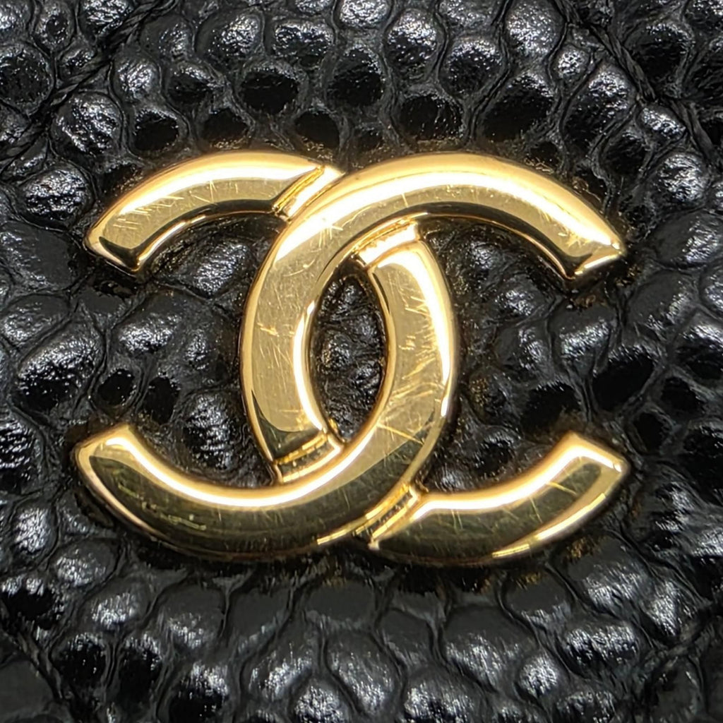 Chanel Caviar Zip Around Wallet — view 8