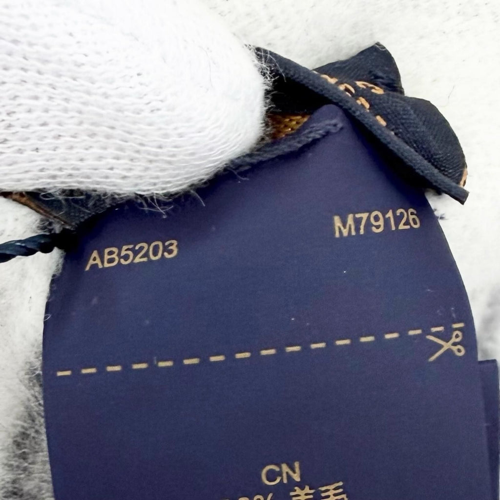 Louis Vuitton Scarf Monogram Shadow Wool Cashmere Large Shawl Gray — view 8