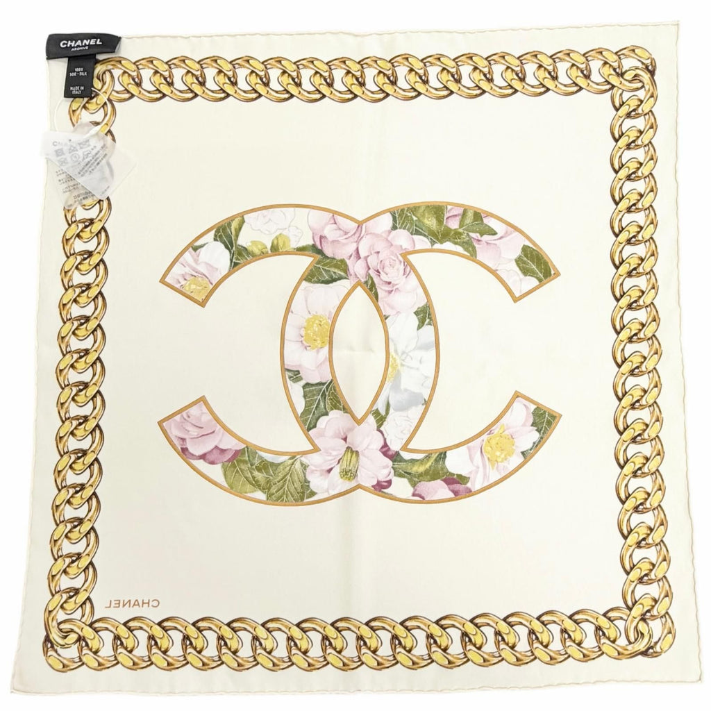 Chanel 122100 Scarf Beige — view 2