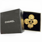Chanel Vintage 28 CC Logo Flower Motif Brooch Gold Recommended — view 2