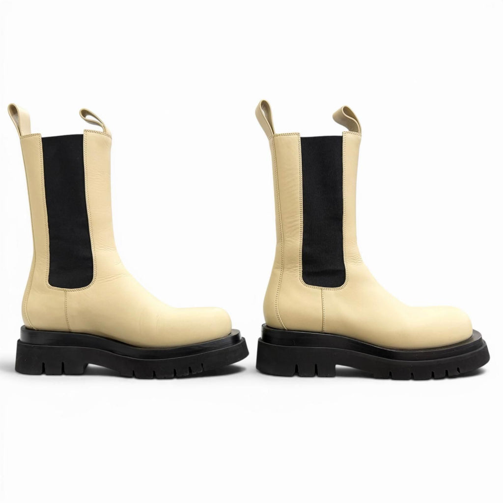 Bottega Veneta the Rug Side Gore Chelsea Boots Leather Middle Beige Black — view 4