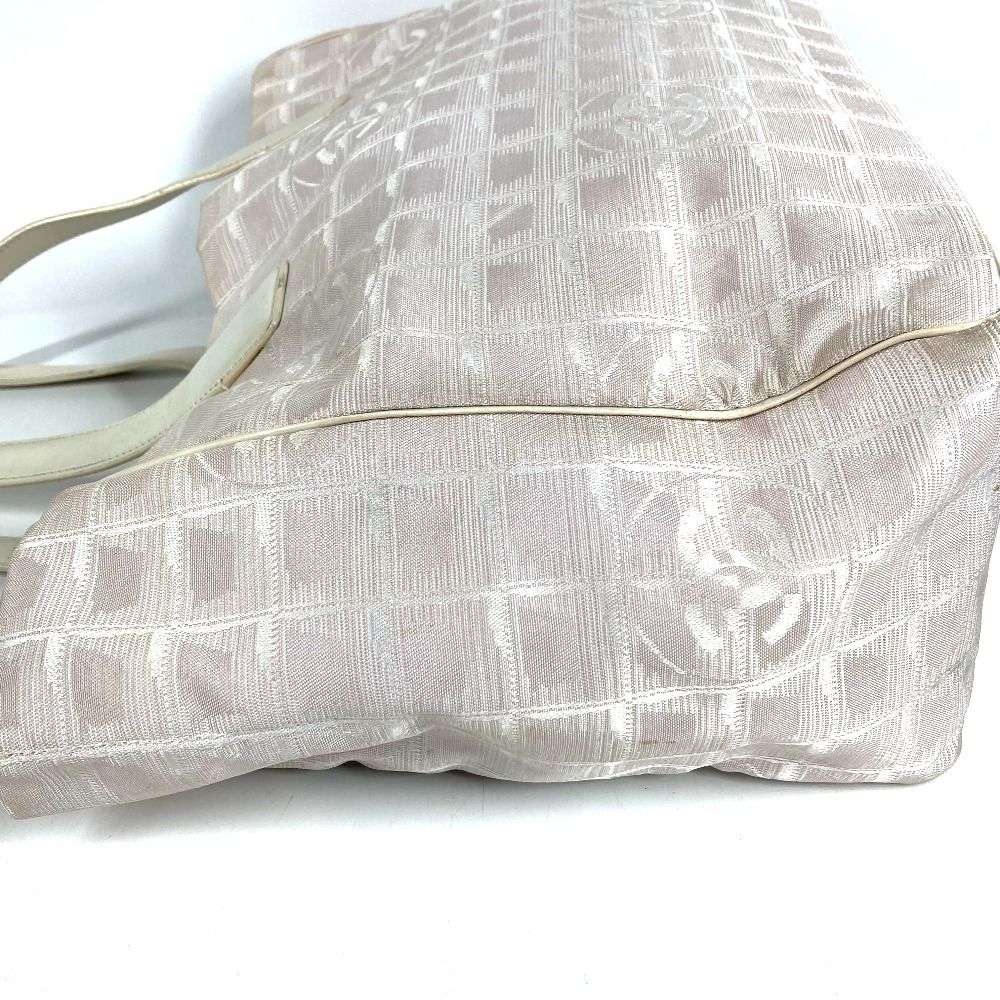 Chanel Tote New Travel Line Leather Nylon Beige — view 3