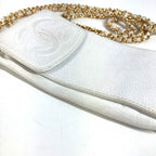 Chanel Shoulder Bag CC Logo Caviar Leather White — view 4
