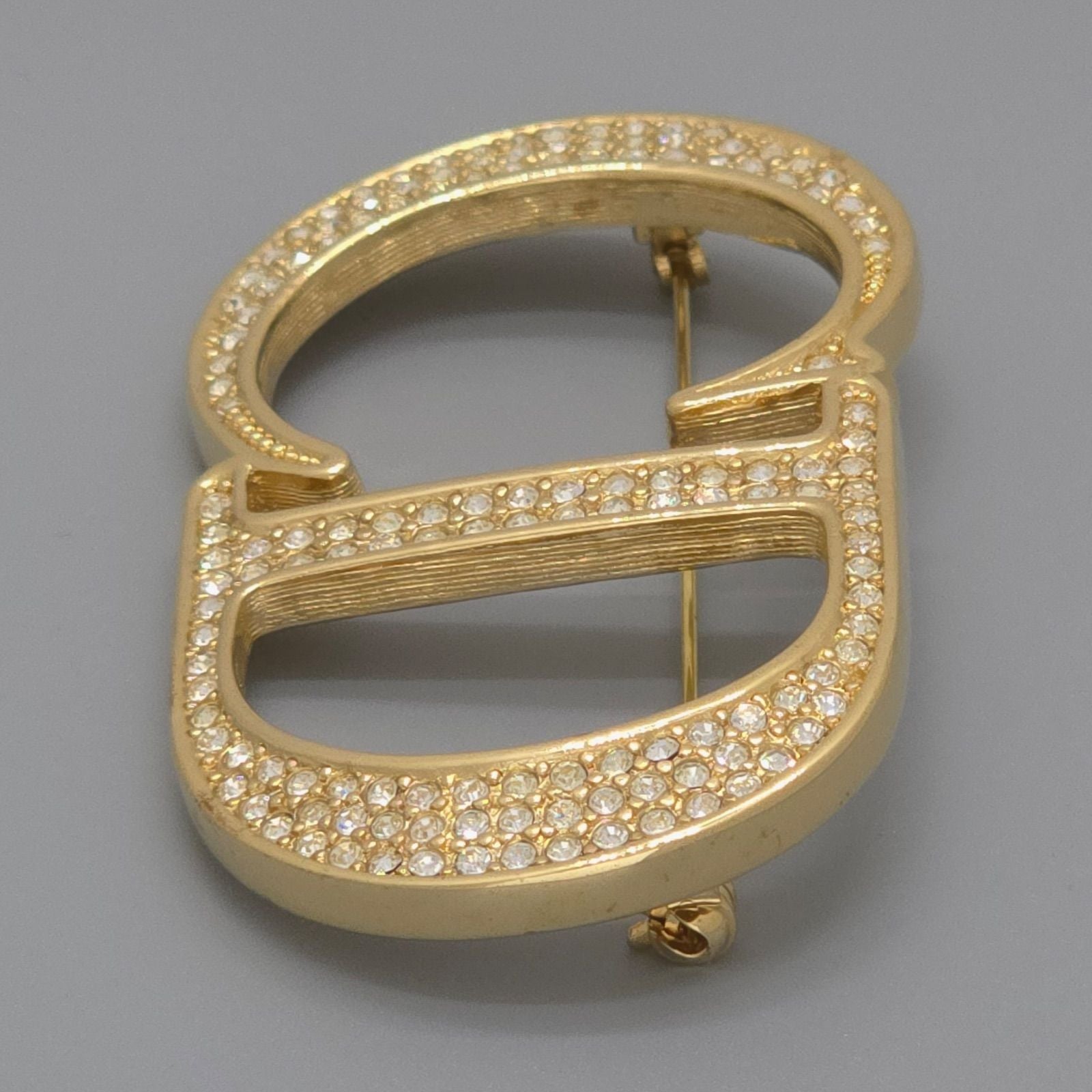 Dior CD Brooch 6.28 cm CD Signature Crystal Gold — view 4