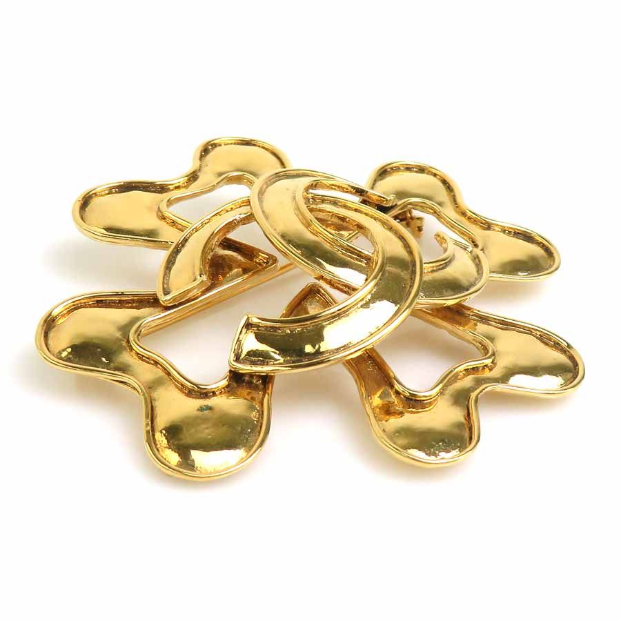 Chanel Brooch CC Logo — view 2