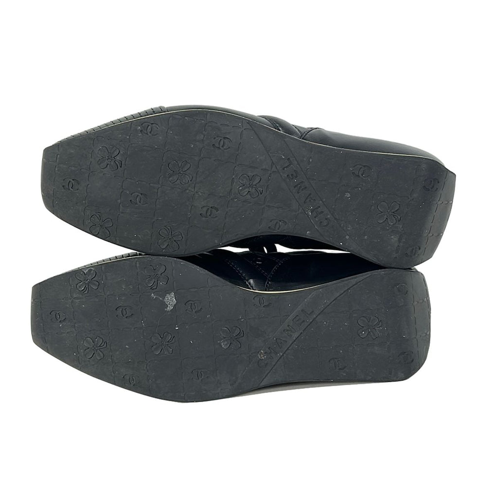 Chanel Sneakers 6 B Black CC Logo — view 4