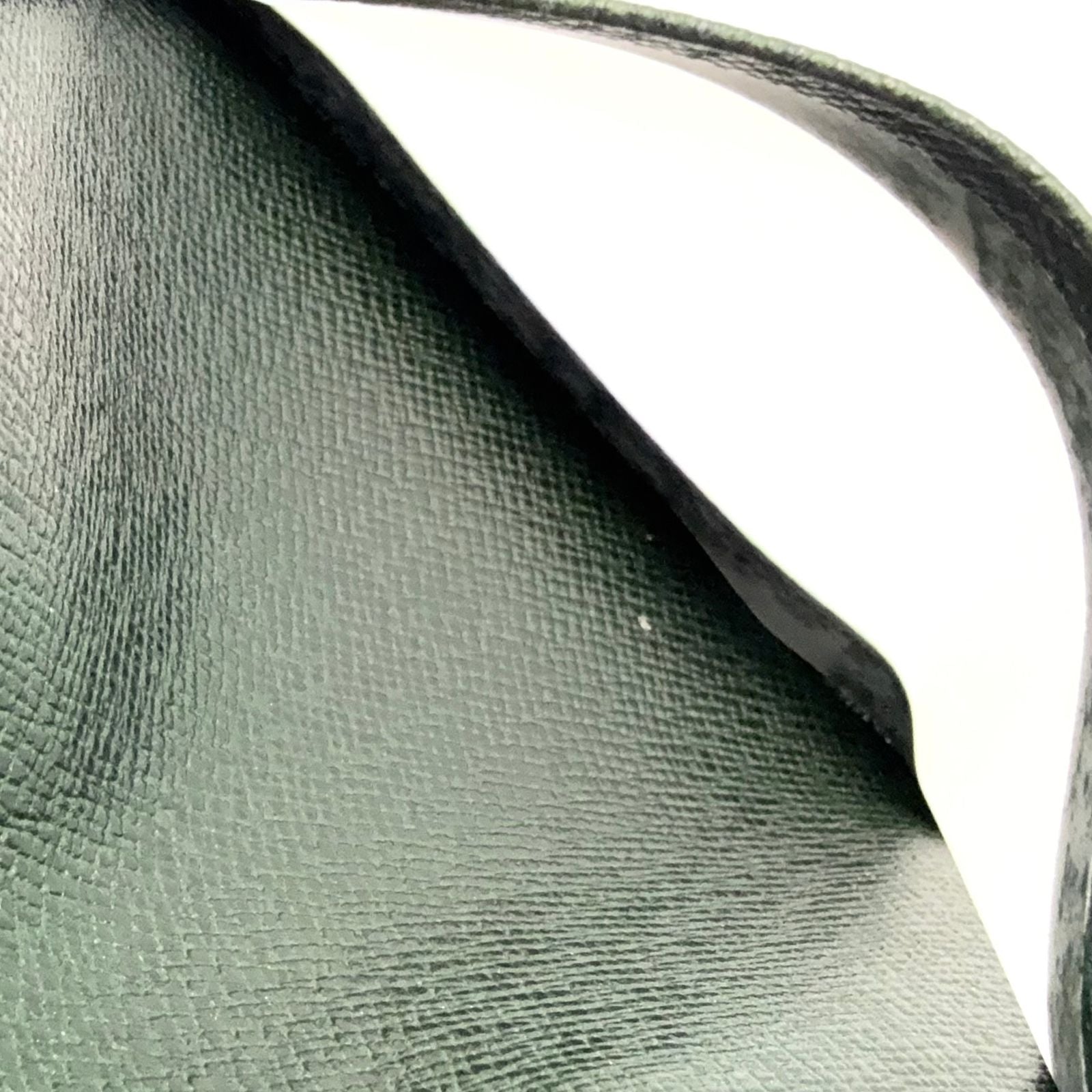 Louis Vuitton Porto 2 Cult Vertical Taiga Leather Dark Green Card Case — view 7