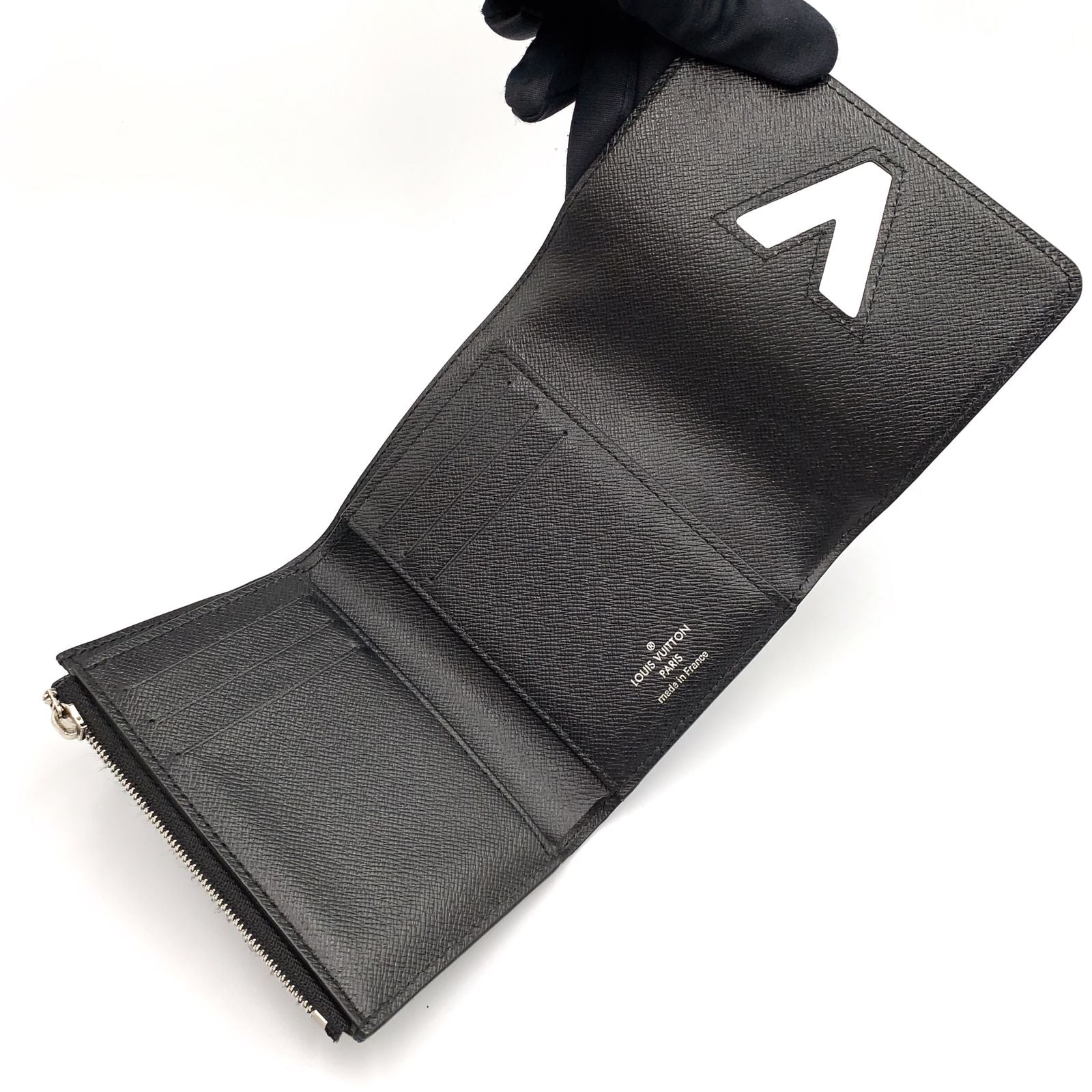 Louis Vuitton Portefeuille Twist Compact Epi Leather Black Wallet Silver — view 3
