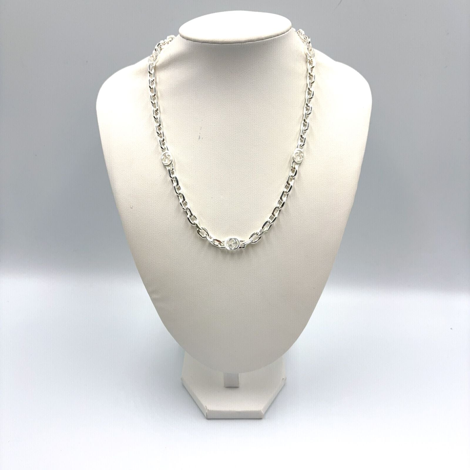 Gucci Interlocking Silver Necklace — view 9