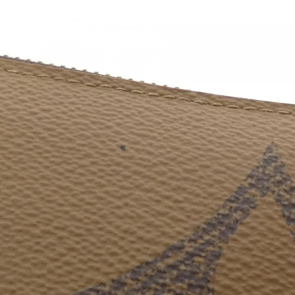 Louis Vuitton Monogram Giant Zippy Wallet — view 5