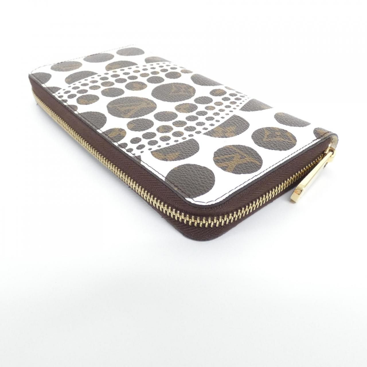 Louis Vuitton Monogram Pumpkin Dot Zippy Wallet — view 2