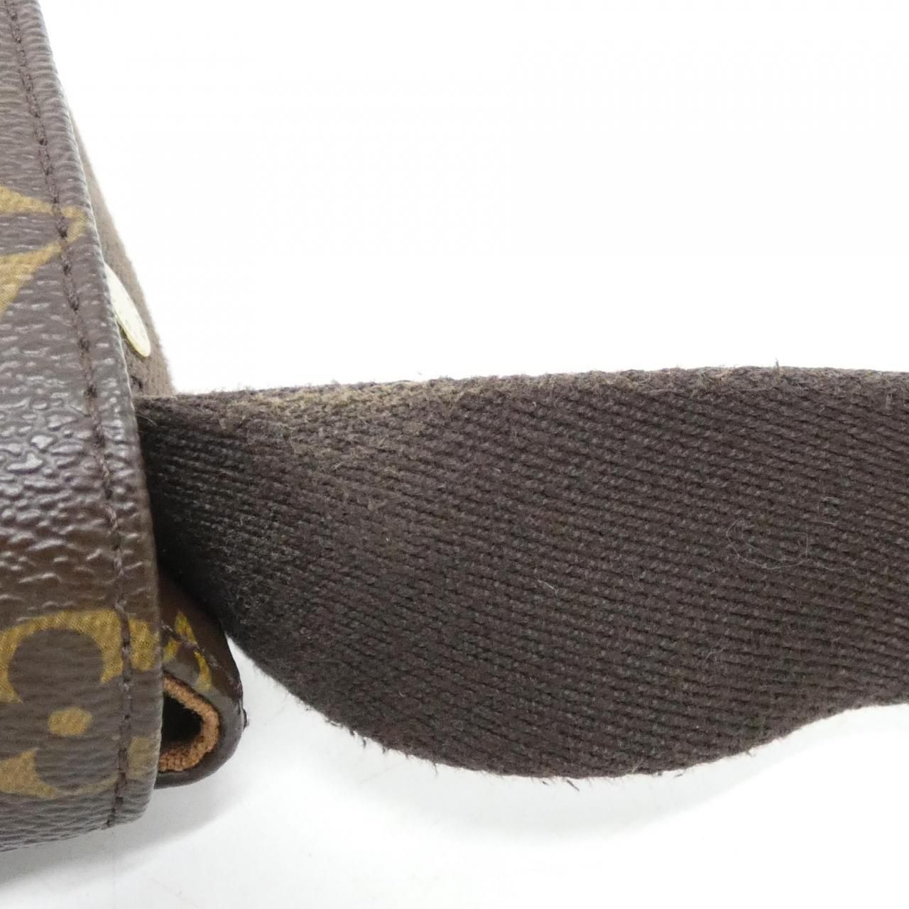 Louis Vuitton Vintage Monogram Messenger Bob le Shoulder — view 5