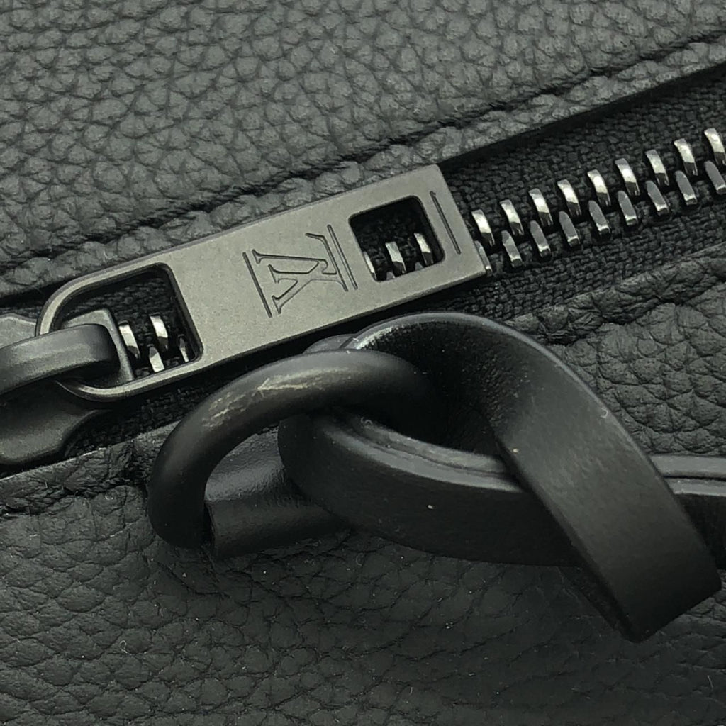 Louis Vuitton LV Aerogram Takeoff Pouch — view 4