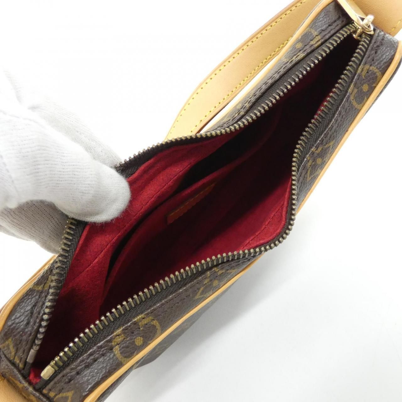 Louis Vuitton Vintage Monogram Pochette Croissant Shoulder — view 5