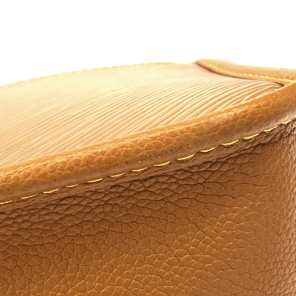 Louis Vuitton Epi Buci Shoulder — view 5