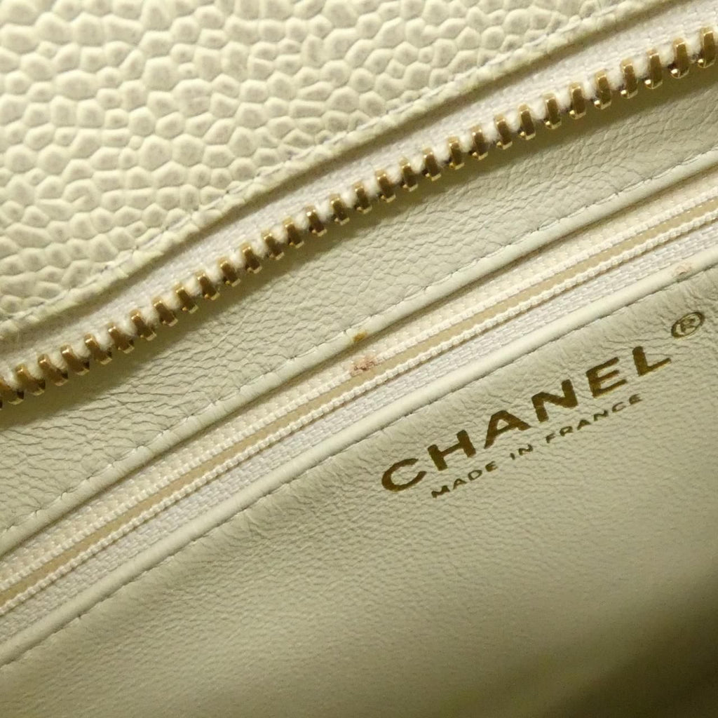 Chanel Vintage Bag Handbag Ivory — view 7