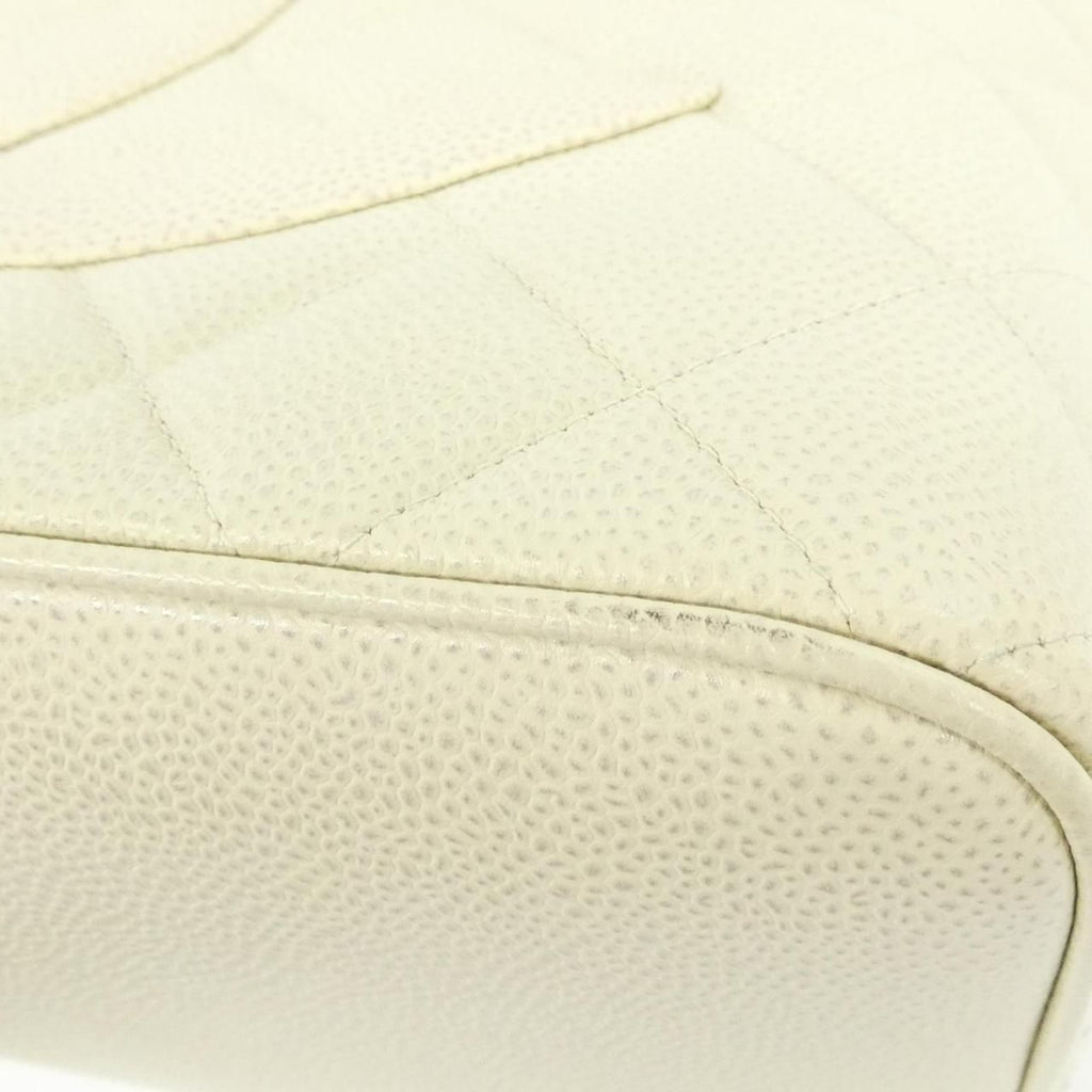 Chanel Vintage Bag Handbag Ivory — view 3