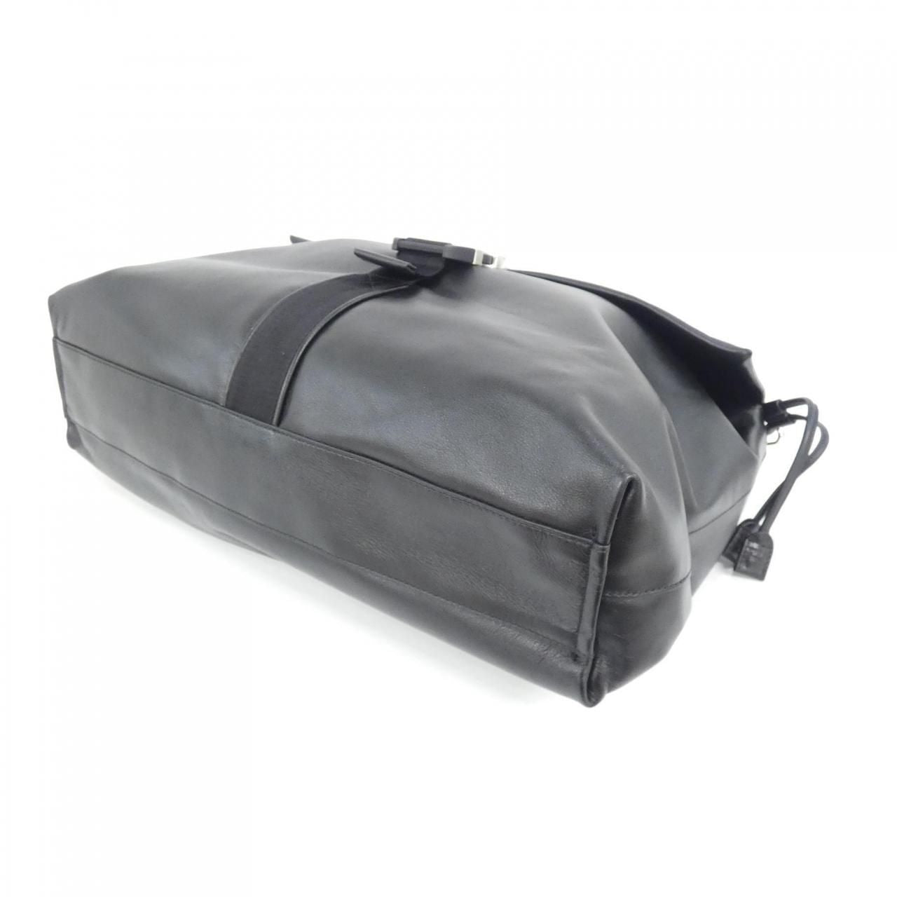 Fendi Flux Messenger Shoulder — view 3