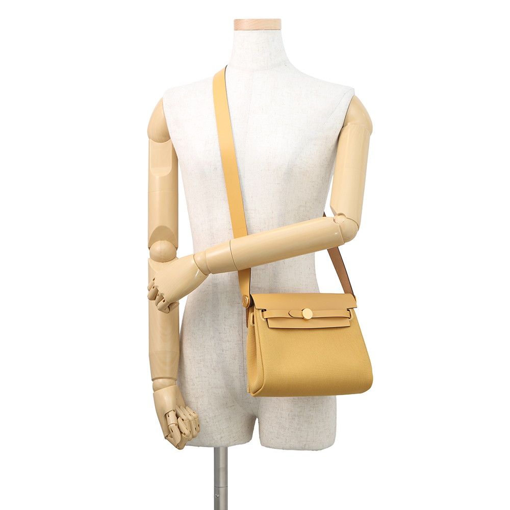 Hermes Shoulder Bag Herbag Zip Mini Paille Gold Toile Ash Vache Hunter — view 4