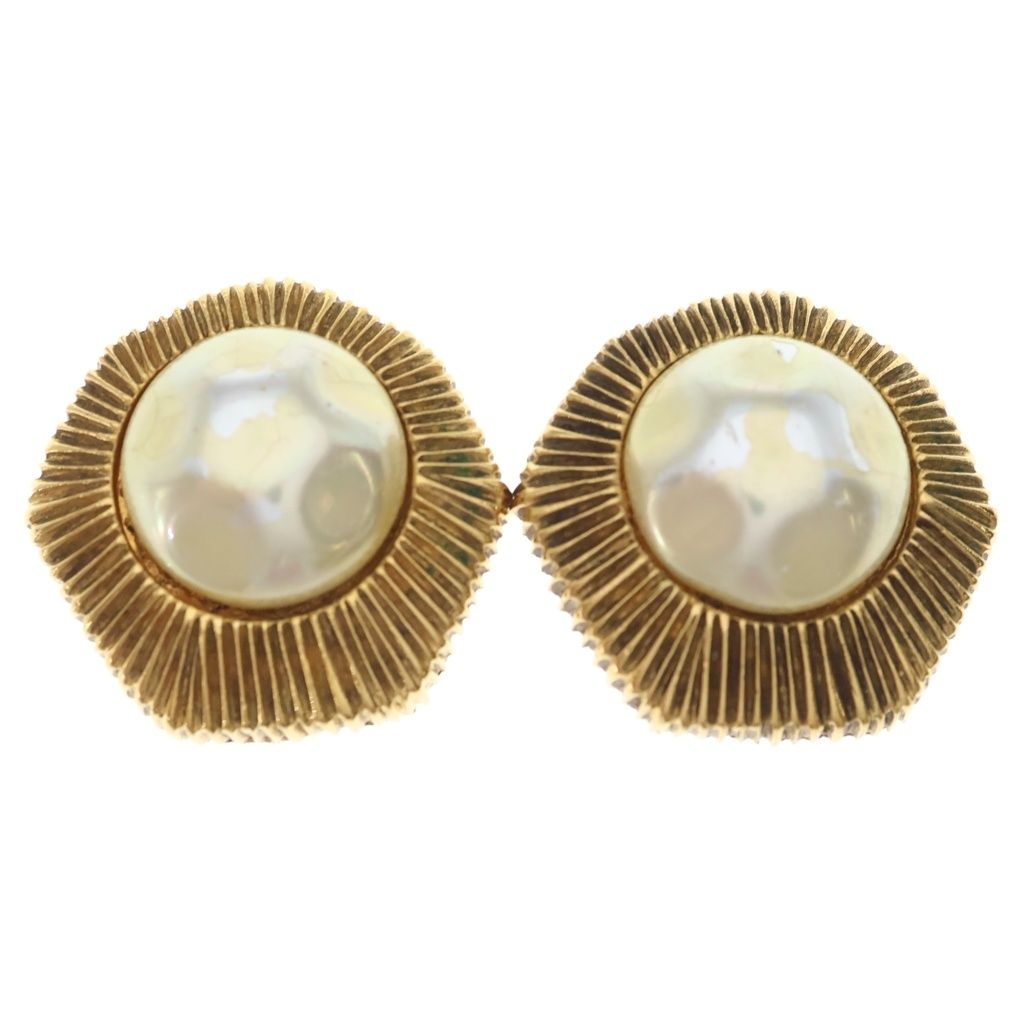 Chanel Pearl Earrings White Gold