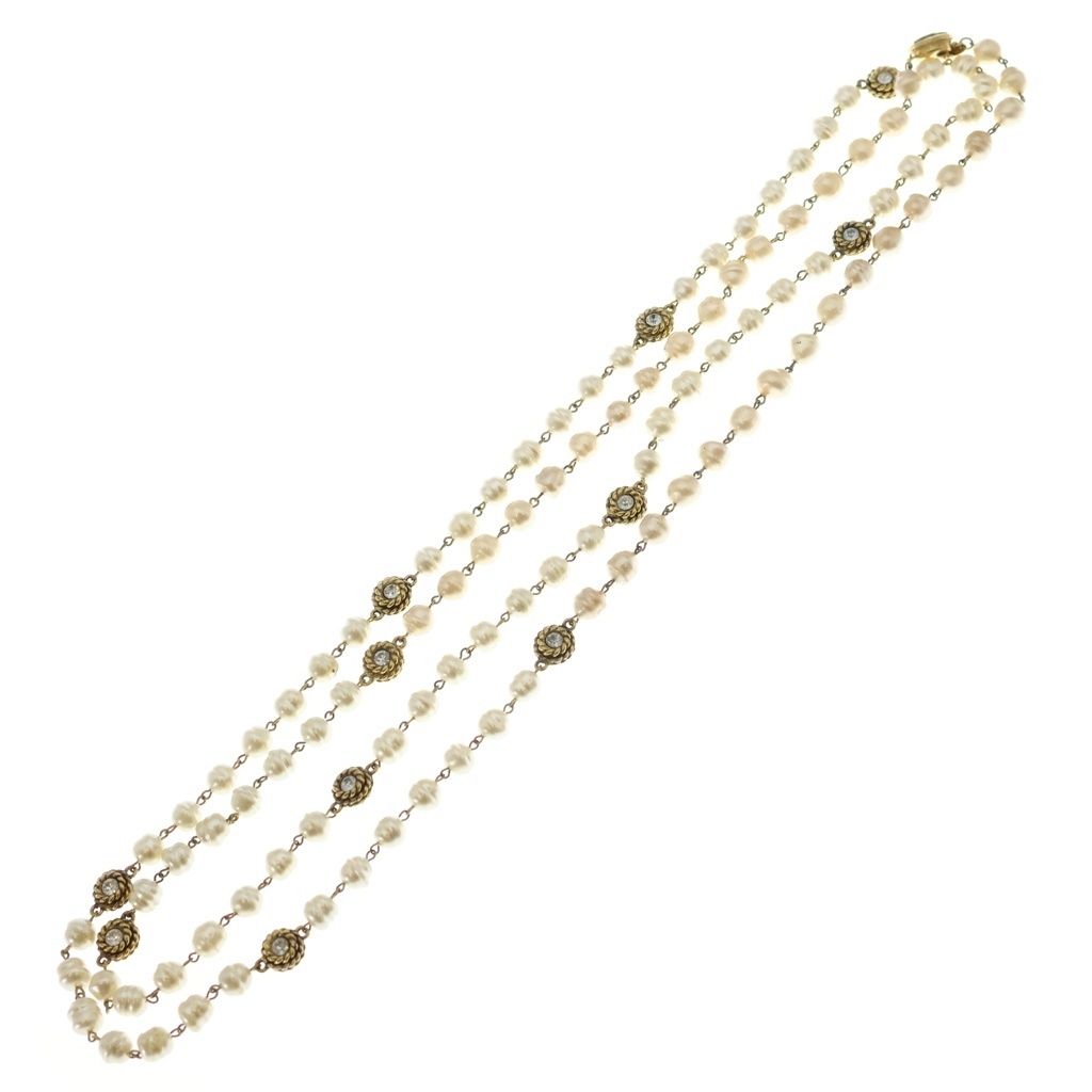 Chanel Vintage Faux Pearl Long Pendant Chain White Gold — view 2