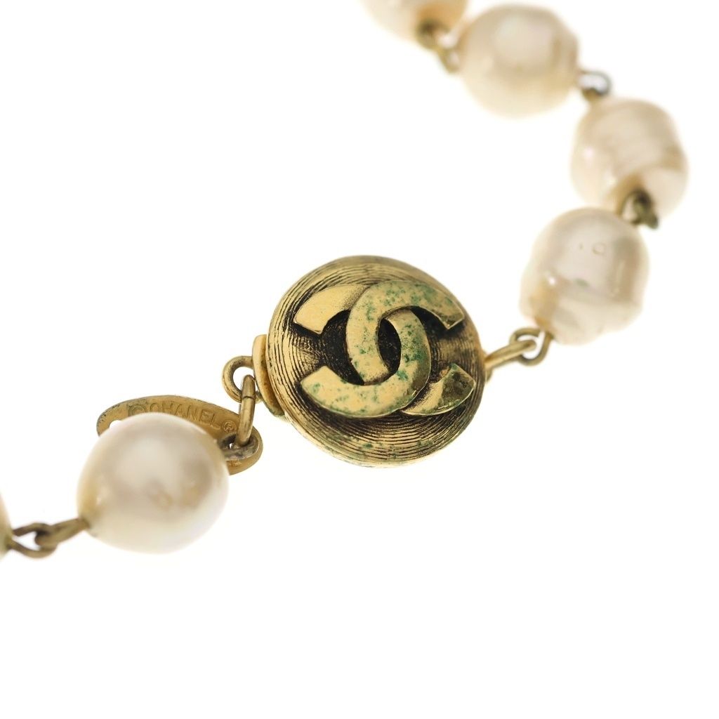 Chanel Vintage Faux Pearl Long Pendant Chain White Gold — view 4