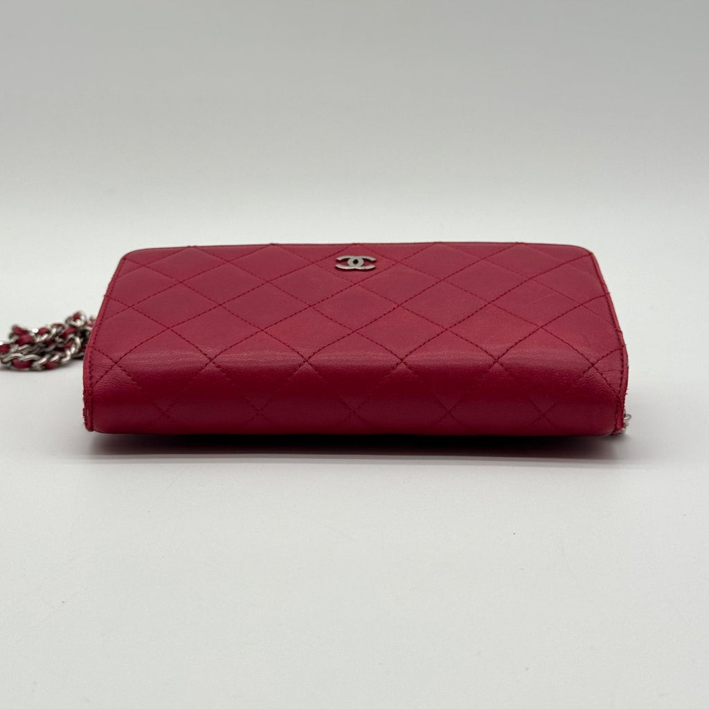 Chanel First Come Served Chain Wallet Lambskin Quilted CC Logo Shoulder — view 5