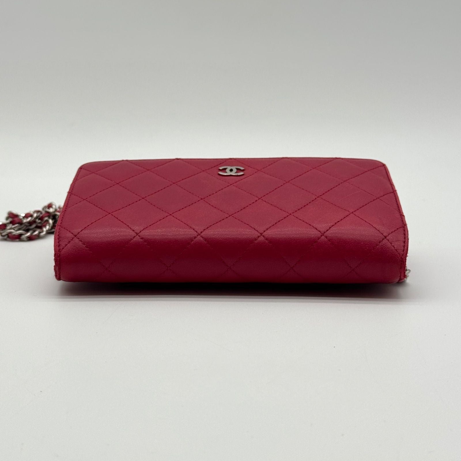 Chanel First Come Served Chain Wallet Lambskin Quilted CC Logo Shoulder — view 5