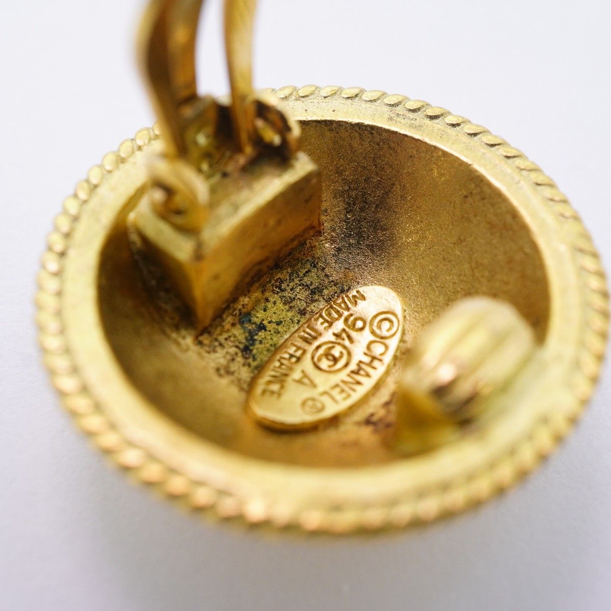 Chanel Earrings Vintage CC Logo Round — view 6