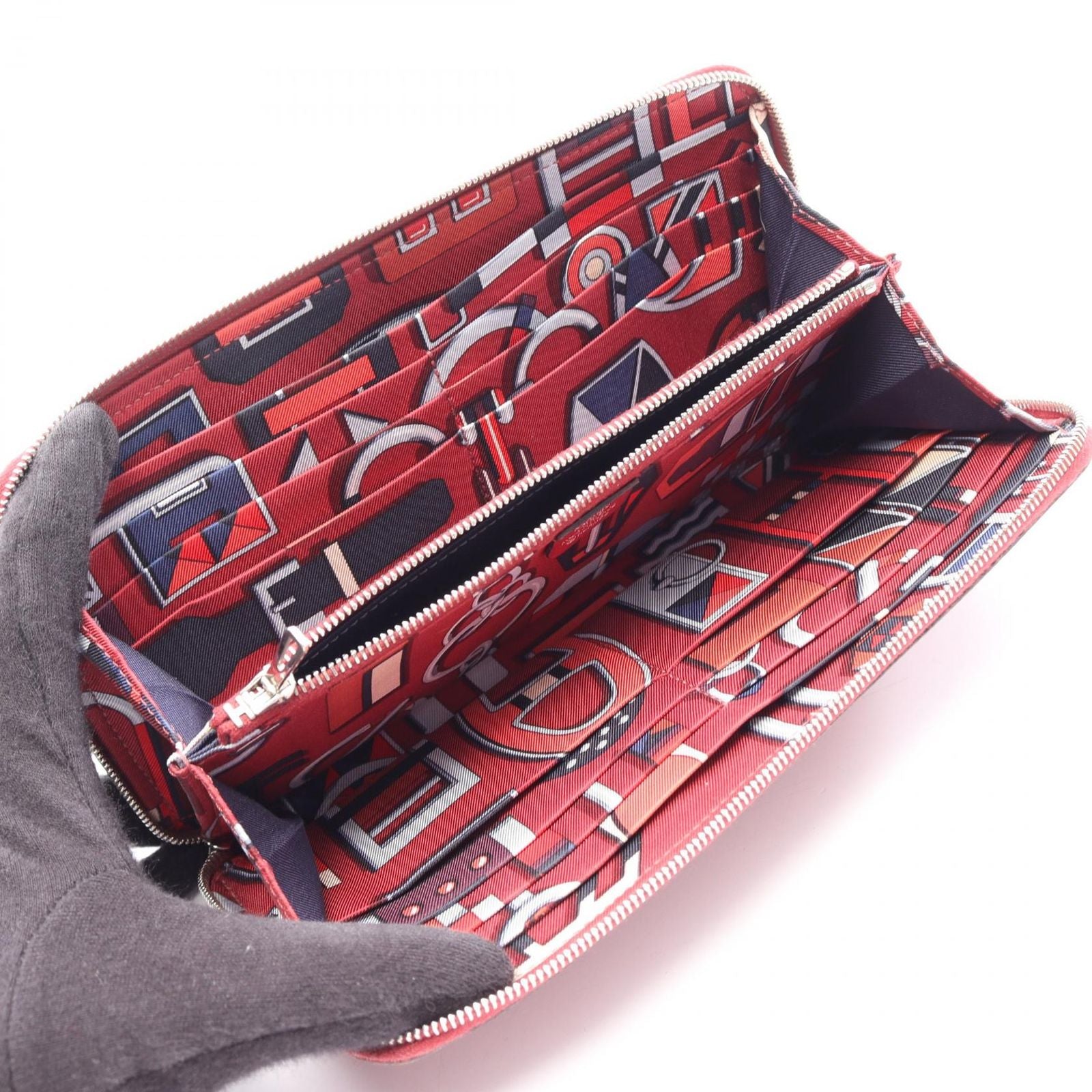 Hermes Round Wallet Azappu Long Silk in Long Rouge Grena Leather Azap — view 3