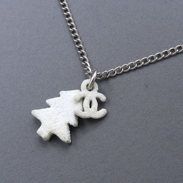 Chanel Necklace Silver — view 2