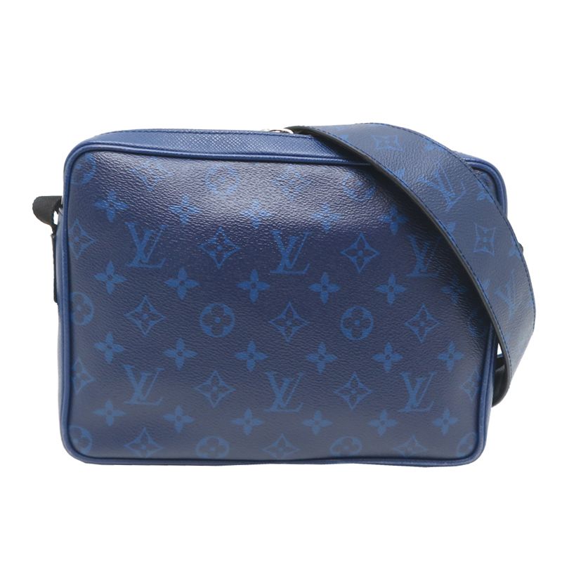 Louis Vuitton Messenger — view 2