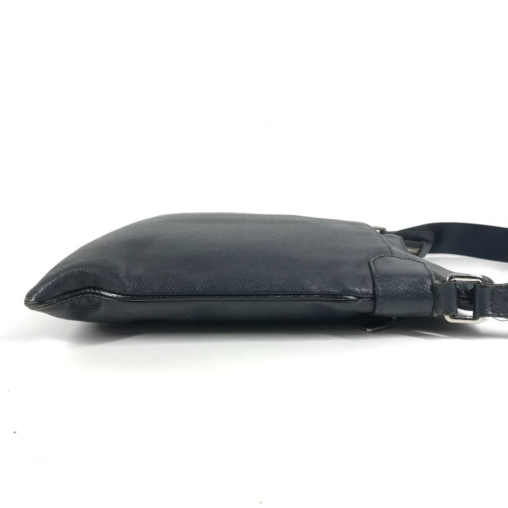Louis Vuitton Shoulder Bag Sasha Taiga Leather Boreal Navy — view 4