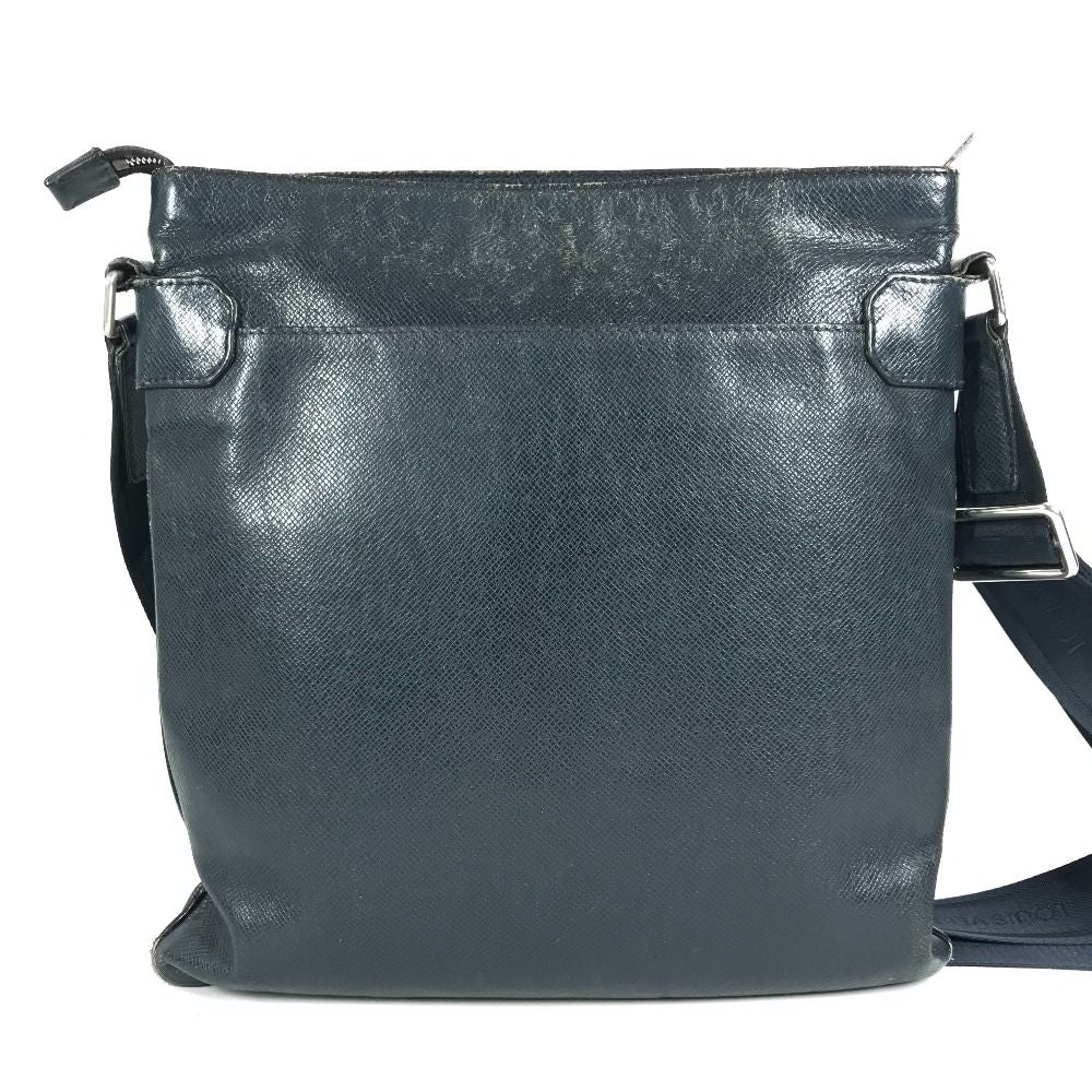 Louis Vuitton Shoulder Bag Sasha Taiga Leather Boreal Navy — view 2