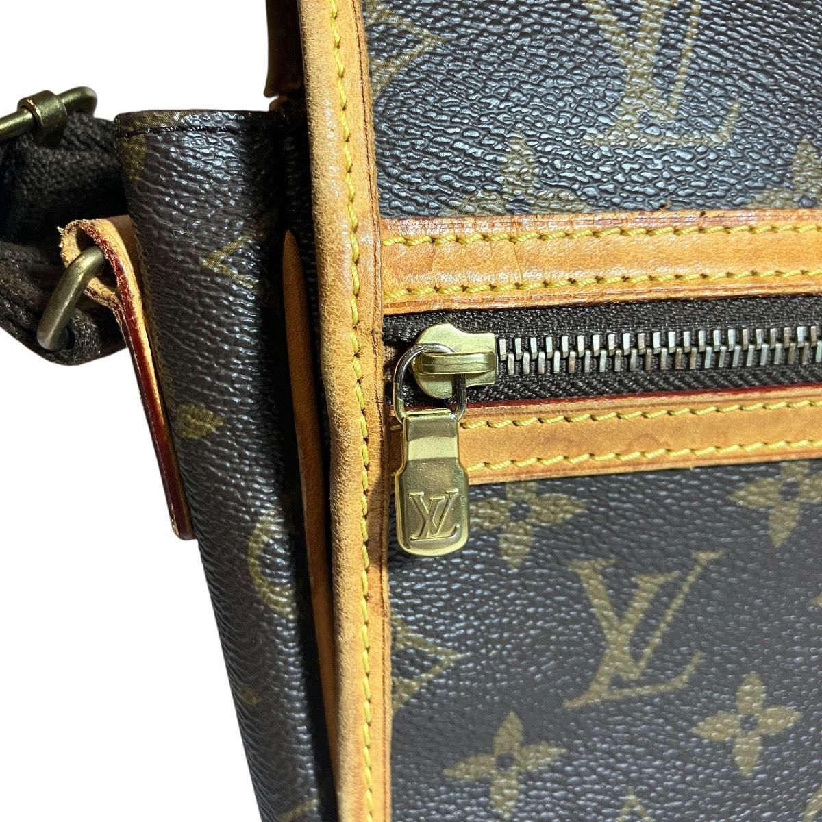 Louis Vuitton Messenger Bosford PM Monogram Shoulder Bag Canvas — view 8
