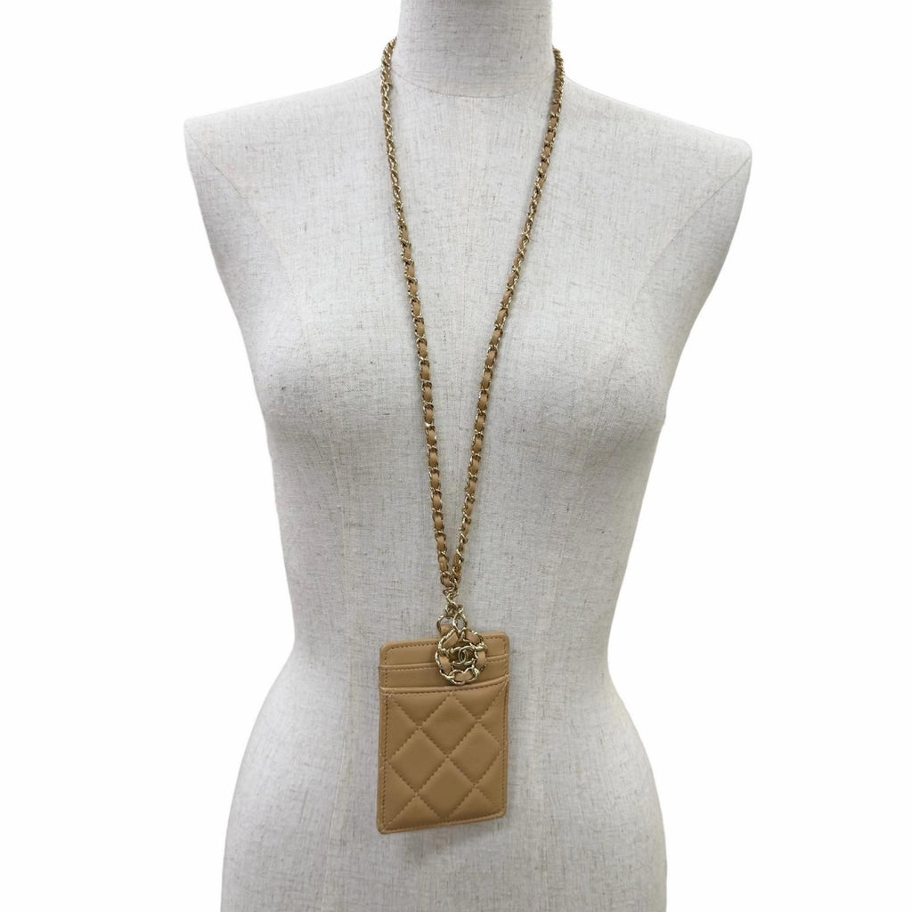 Chanel Lambskin CC Logo Quilted Chain Shoulder Card Case Beige Gold — view 4