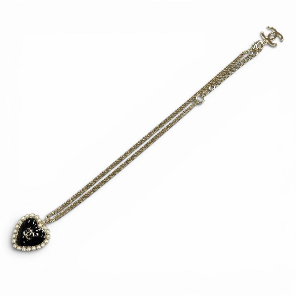 Chanel 25 CC Logo Pearl Heart Pendant Black White Gold — view 5
